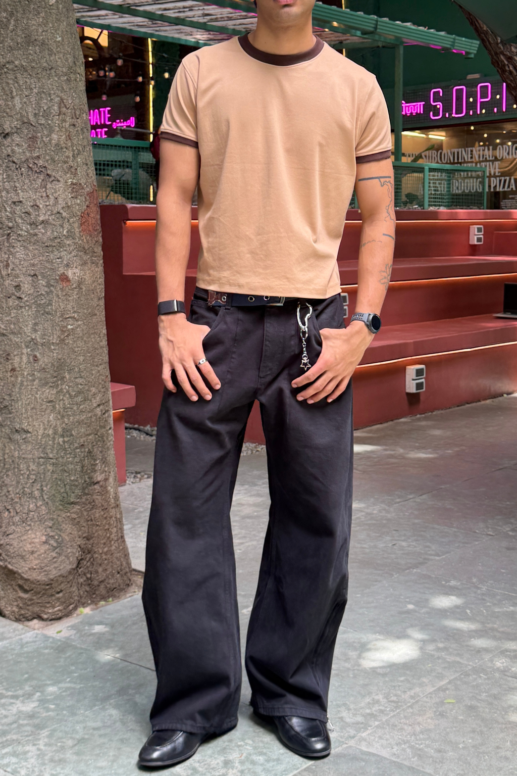 RINGER TEE - COFFEE BROWN